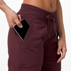 Lululemon Dance Studio Mid-Rise Jogger Size 4